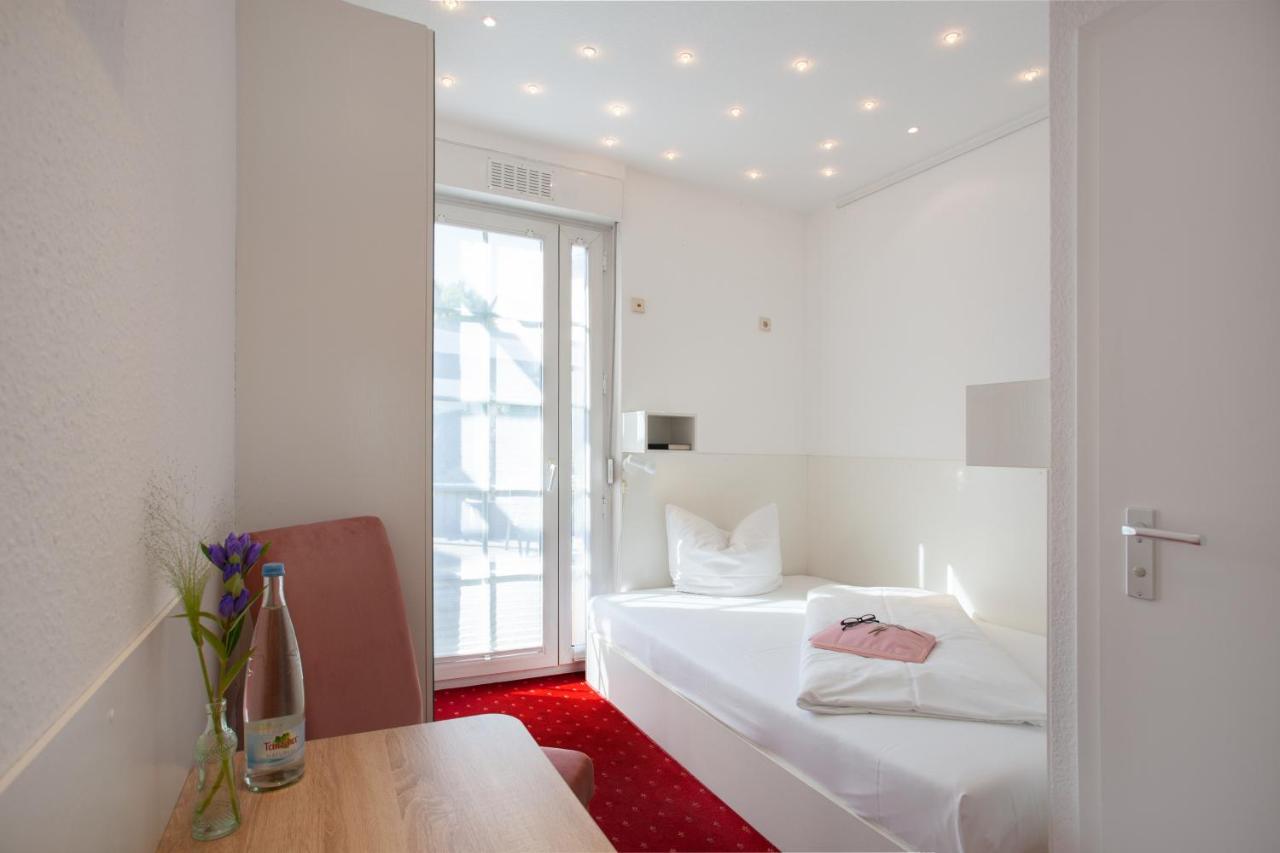 Relax Hotel & Spa Stuttgart Exterior foto